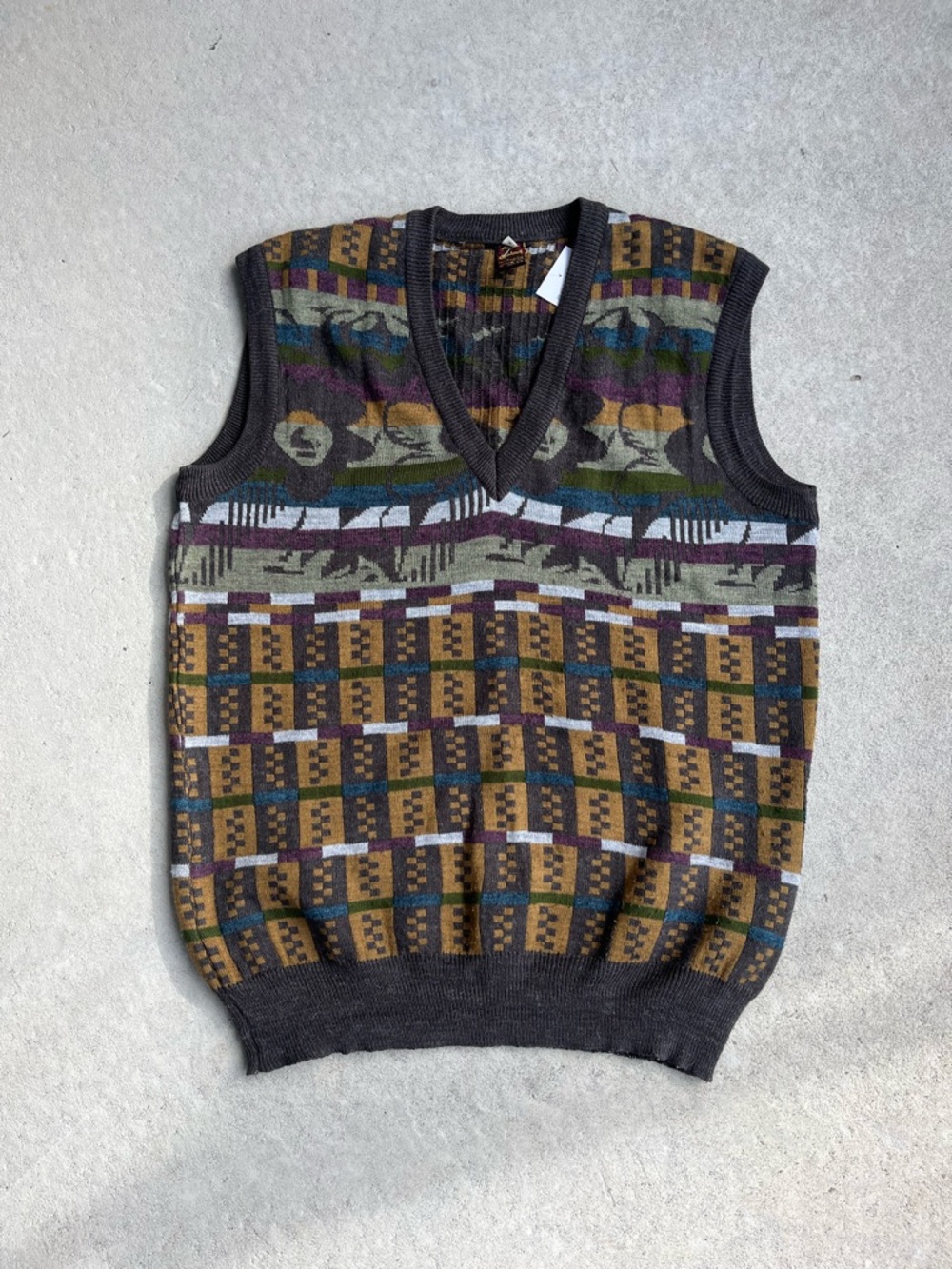 Men's Patterned V-Neck Sweater Vest - Brown Multi